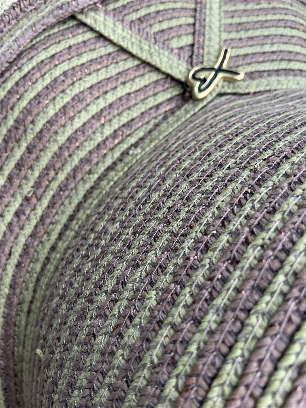 Betmar New York - Woman’s Woven Packable Sun Hat in Olive/Brown - Picture 8 of 12